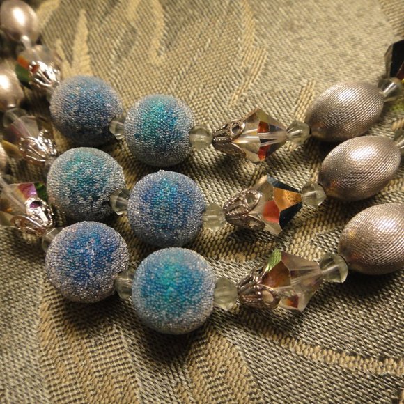 Vintage Fabiola Necklace Earrings Blue Sugar Frosted Beads AB Silver Tone - Picture 10 of 11